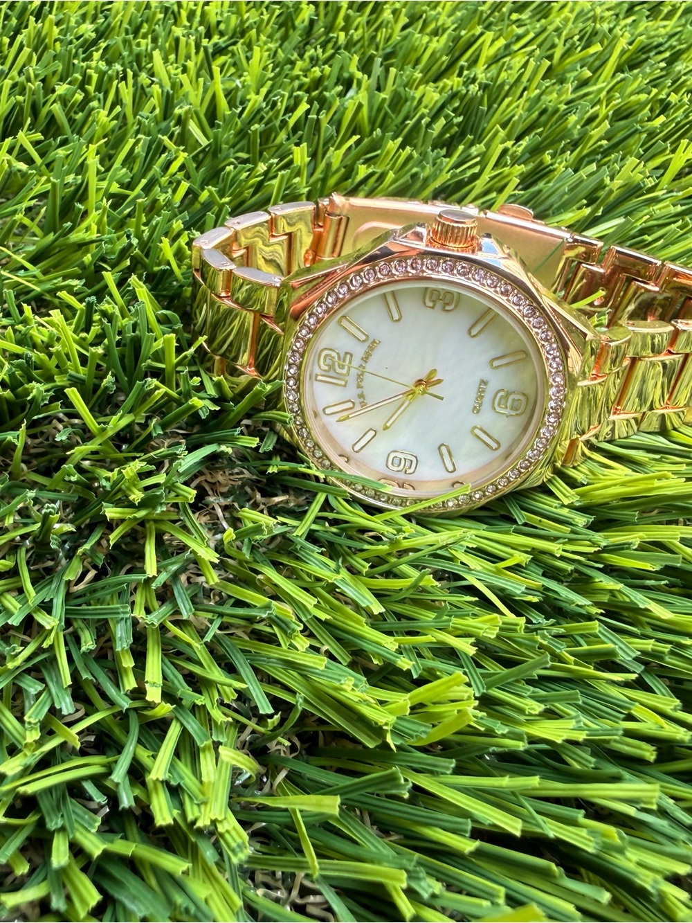 Gold-Tone Women's Crystal Accent Bracelet Watch - White Dial
